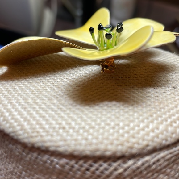 Vintage Original by Robert brooch - Picture 3 of 6